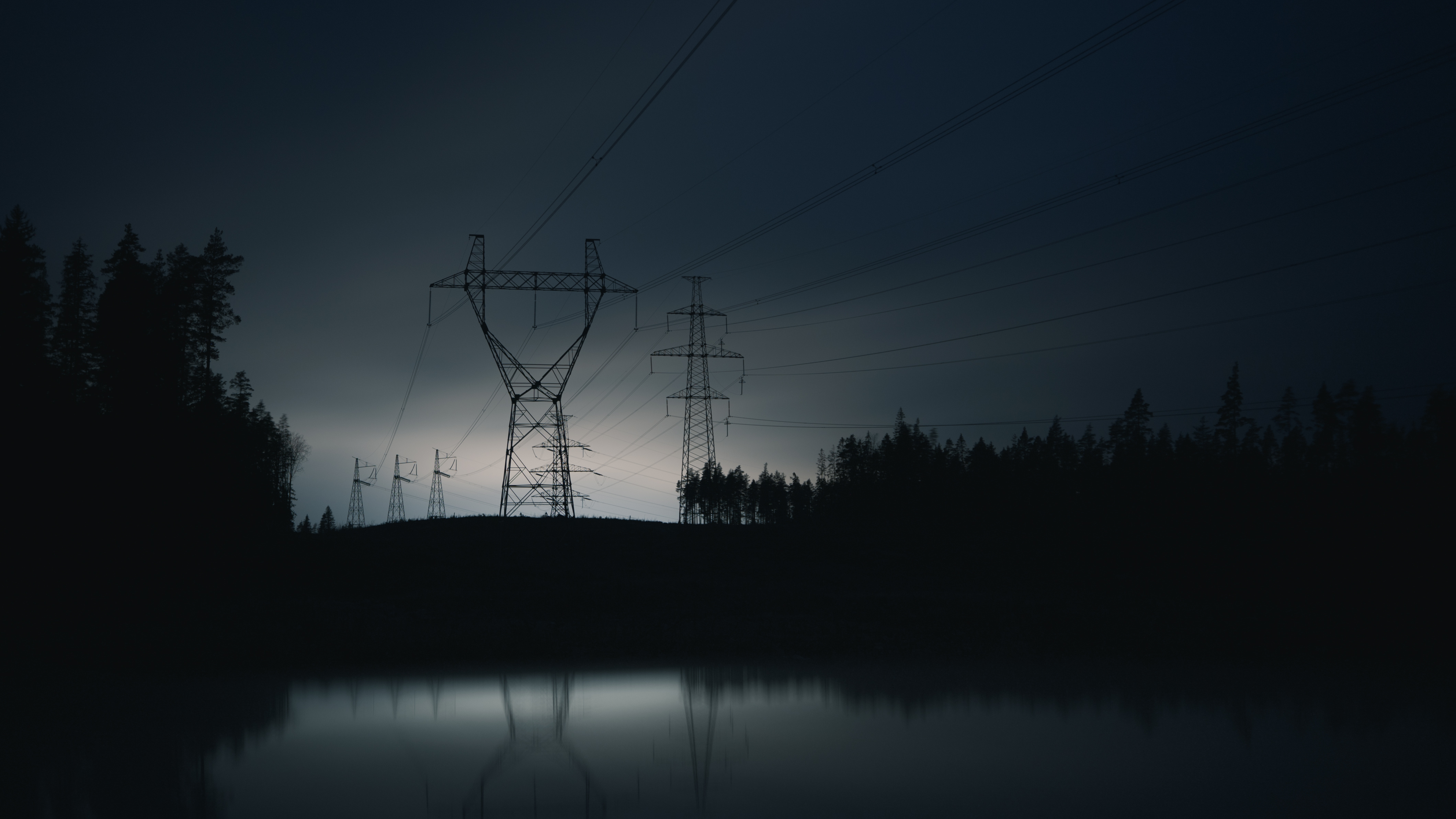 Blackout in Spain | Vulnerability of electricity systems and the critical role of back-up power systems